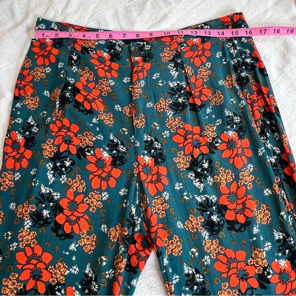 Free People Can't Take My Eyes Off You Flare Floral Pants Green Size M - Picture 5 of 13